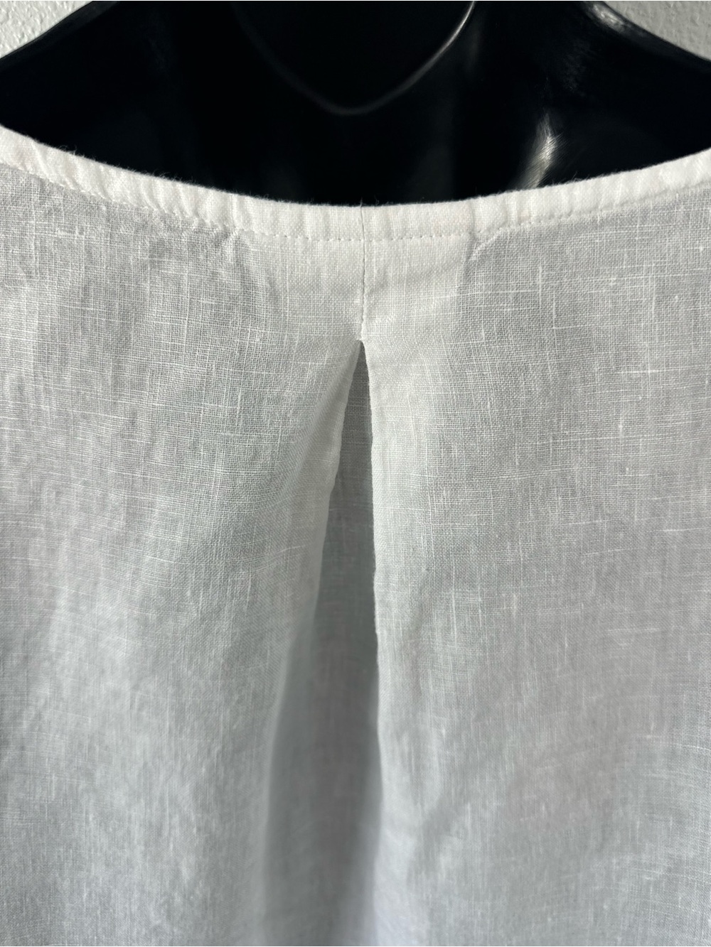 bryn Walker White Ruffle-Cuff Round-Neck Blouse - Picture 5 of 9